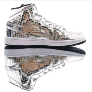 PRISTINE Nike Air Jordan 1 Mid SE Disco Metallic Women's SZ 11 *Leather Laces*